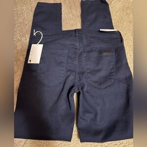 NWT! Joe’s jeans, the Vixen Skinny, Sz 26